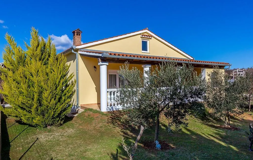 Holiday Home Vesna Liznjan